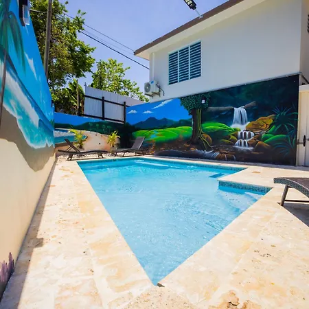 Chris Guest House-2